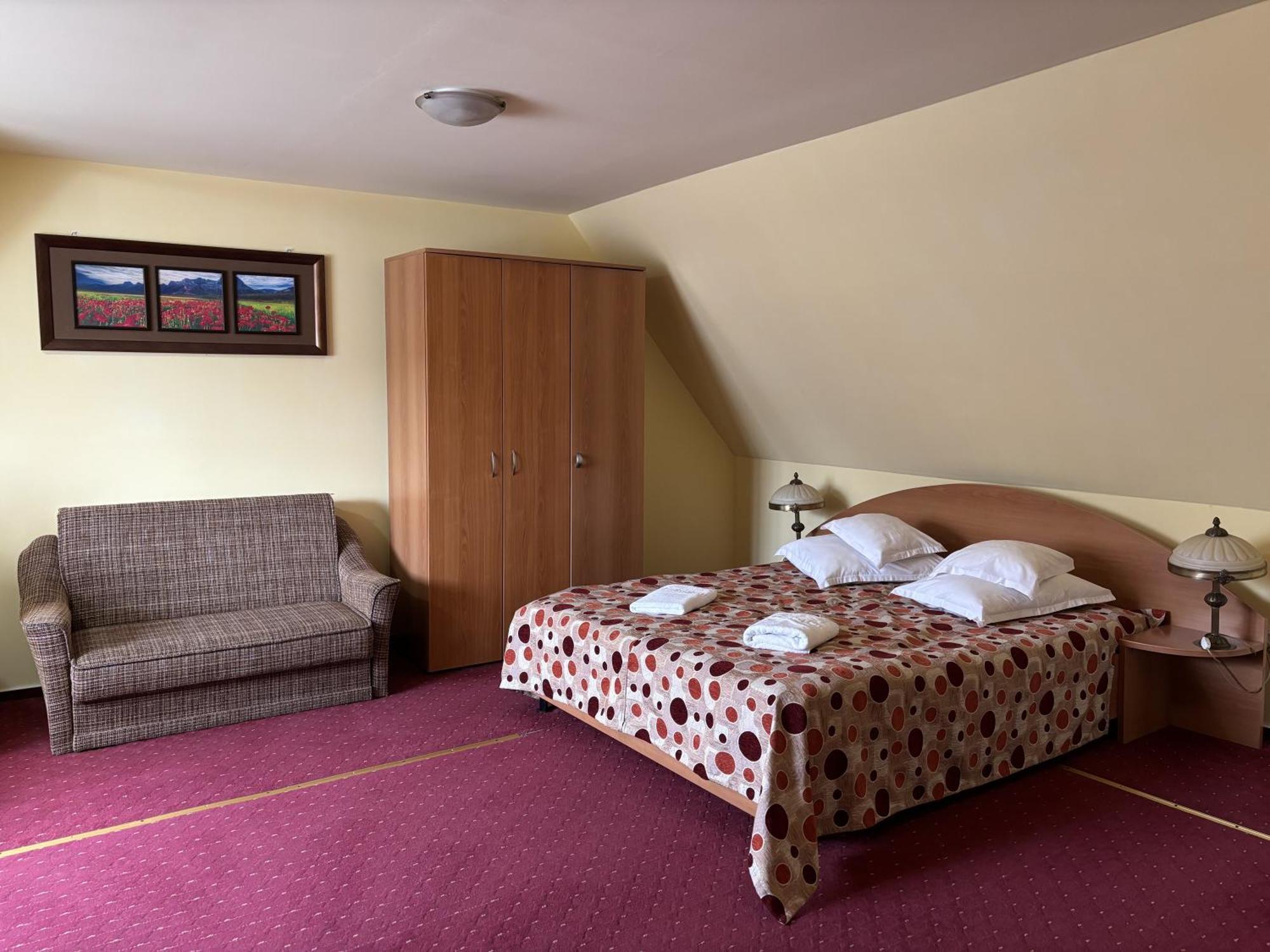 Standard Double or Twin Room,1705583997:JPEG